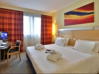  Best Western Palace Inn Hotel