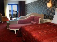  Paradise Island Hotel