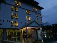  Warawan Resort and Hotel