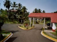  La Tambora Beach Resort