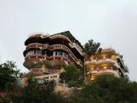  Hill & Sea View Resort Kovalam