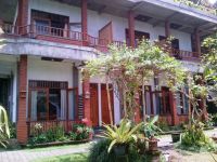  Karang Sari Guesthouse & Restaurant