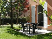  A Due Passi Dal Mare B&B