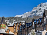  Holiday Inn Canmore
