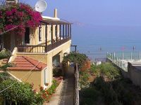  Aigialis Apartments and Studios