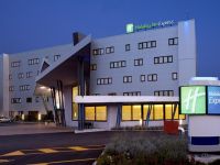  Holiday Inn Express Milan - Malpensa Airport