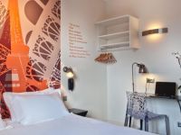  Alpha Paris Tour Eiffel