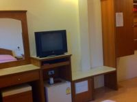  Black & White Bungalows