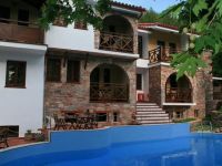  Mikro Kazaviti Luxury Apartments