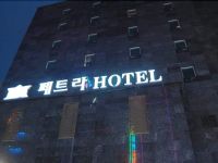  Petra Hotel