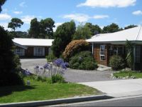  Castaway Holiday Apartments