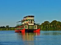  Flotel Reina de Enin