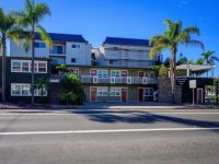  Coronado Island Inn