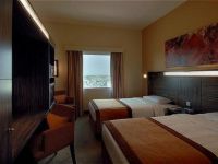  Holiday Inn Express Internet City