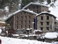  Montane Hotel