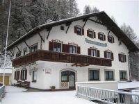  Hotel-Pension Alpina