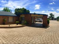  Orana Windmill Motel