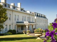  Hilton Avisford Park