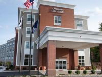  Hampton Inn & Suites Exeter