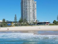  Points North Apartments