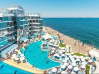  Resort & Spa Hotel Nemo with dolphins