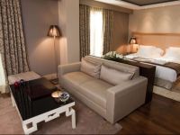  Nexus Valladolid Suites & Hotel