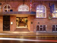  Macdonald New Blossoms Hotel