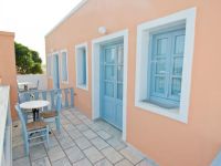  Jojo Beach Hotel & Bar