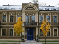  Best Western Central