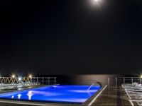  Grand Paradise Hotel