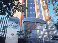  Bristol Pampulha Lieu