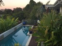  Sunshine Coast Tropical Getaway