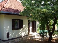  Esthajnal Apartmanok