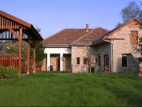  ГљrГЎgya VendГ©ghГЎz