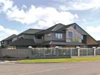  Quantum Lodge Motor Inn