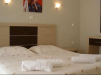  Phaethon Apartments & Studios