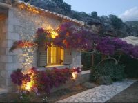  Kripia Holiday Villas