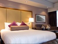  Sandman Signature London Gatwick