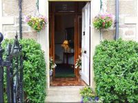  Eddlewood Guest House