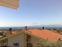  Artistika Golden Apartment