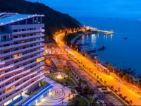  Island Skylight Resort