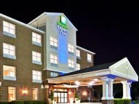  Holiday Inn Express Hotel and Suites Dallas-Addison