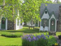  Hearthside Village Cottage Motel