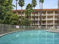  Ramada Burbank