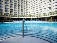  The Westin Crown Center