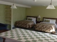  Four Winds Country Motel