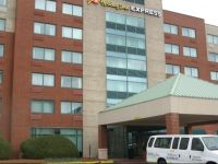  Holiday Inn Express St. Louis Airport - Riverport