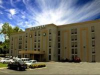  Alexis Inn and Suites Hotel