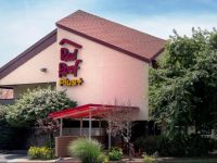  Red Roof PLUS+ West Springfield