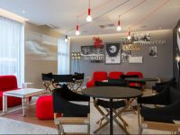  ibis Styles Paris Mairie de Montreuil